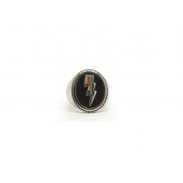 Oval signet ring "Flash"