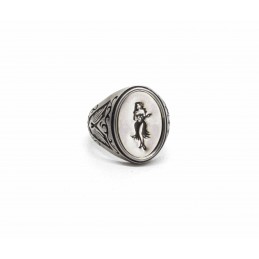 Signet ring "Hula Girl"